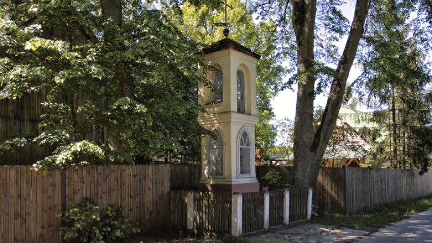 Kapliczka z 1946r. położona w Byłyczku