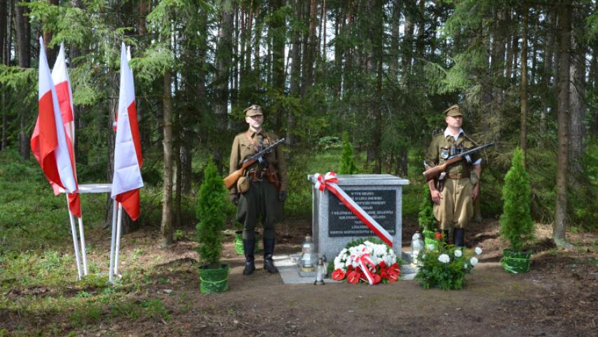 Tablica pamiątkowa żołnierzy wyklętych