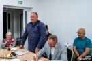 sołtys przemawia do mieszkańców