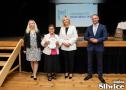 wójt, wicewójt, dyrektor gok i pani z dyplomem