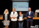 wójt, wicewójt, dyrektor gok i pani z dyplomem