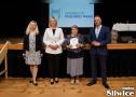wójt, wicewójt, dyrektor gok i pani z dyplomem