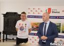 starosta i wikary mówią do dzieci