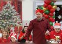 sołtys w przebraniu elfa