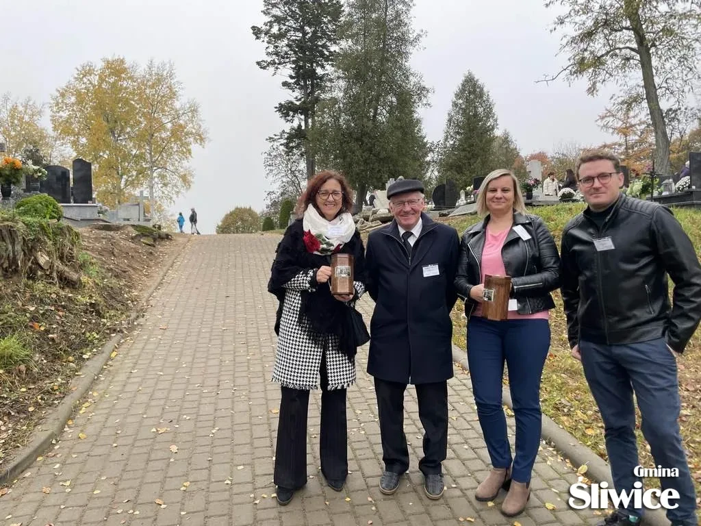Dwójka mężczyzn i dwójka kobiet