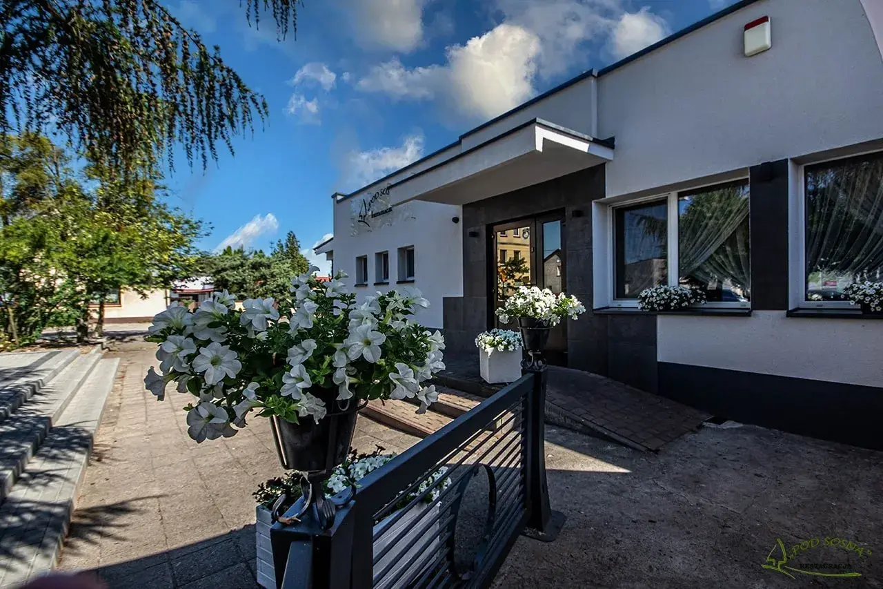 Restauracja pod sosną