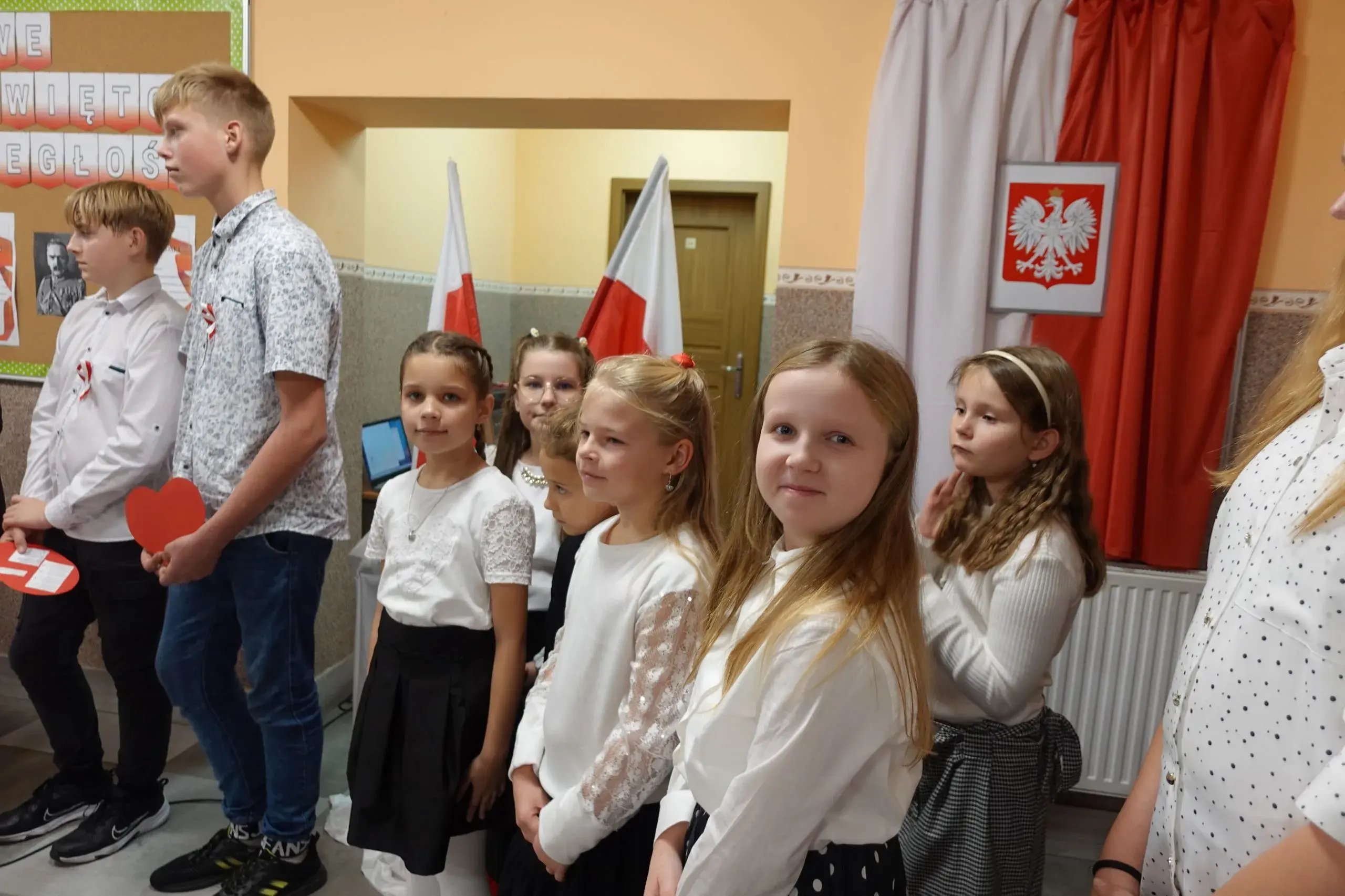 uśmiechnięte dzieczynki