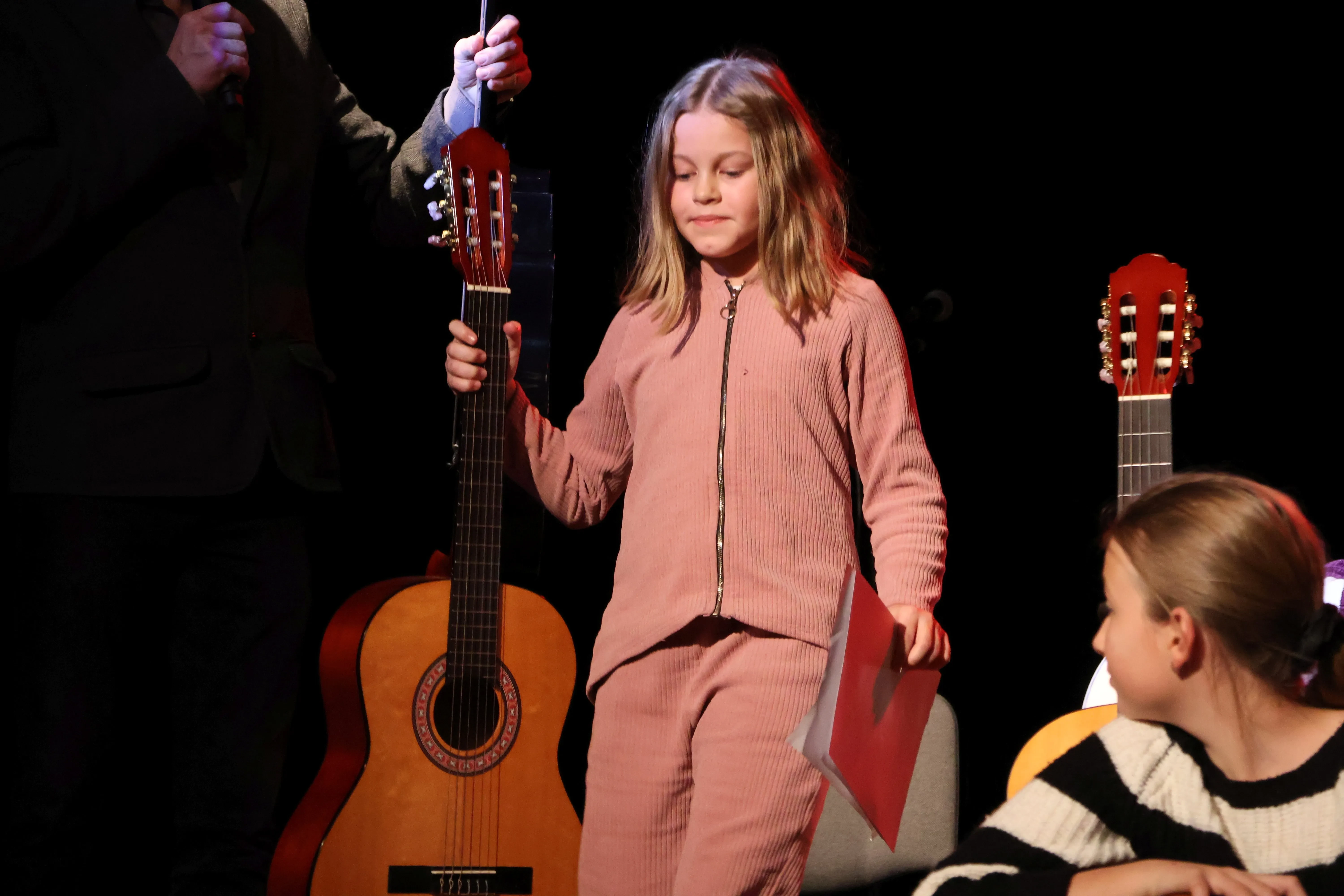 dziewczyna z gitarą