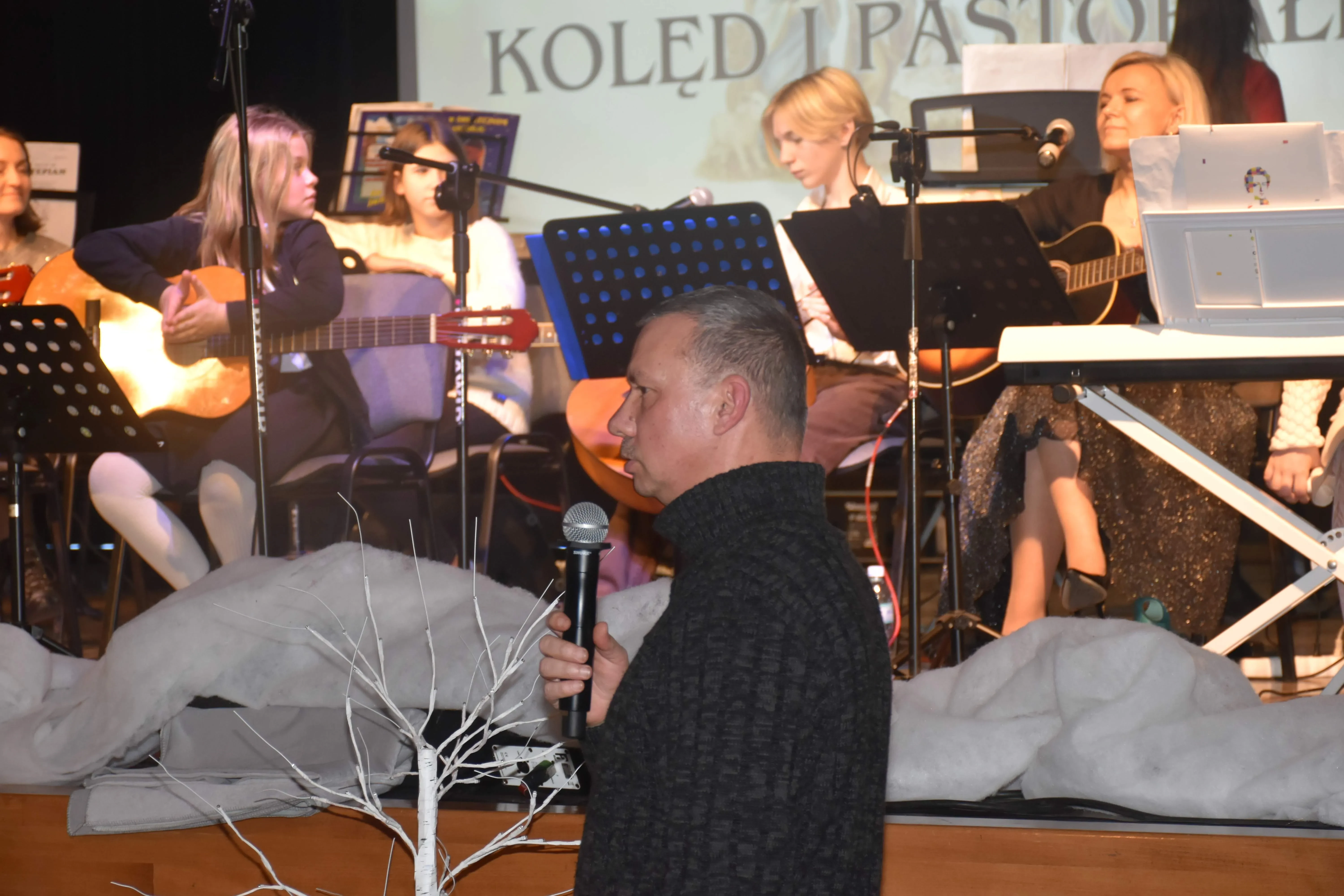 prowadzący waldemar jażdżewski