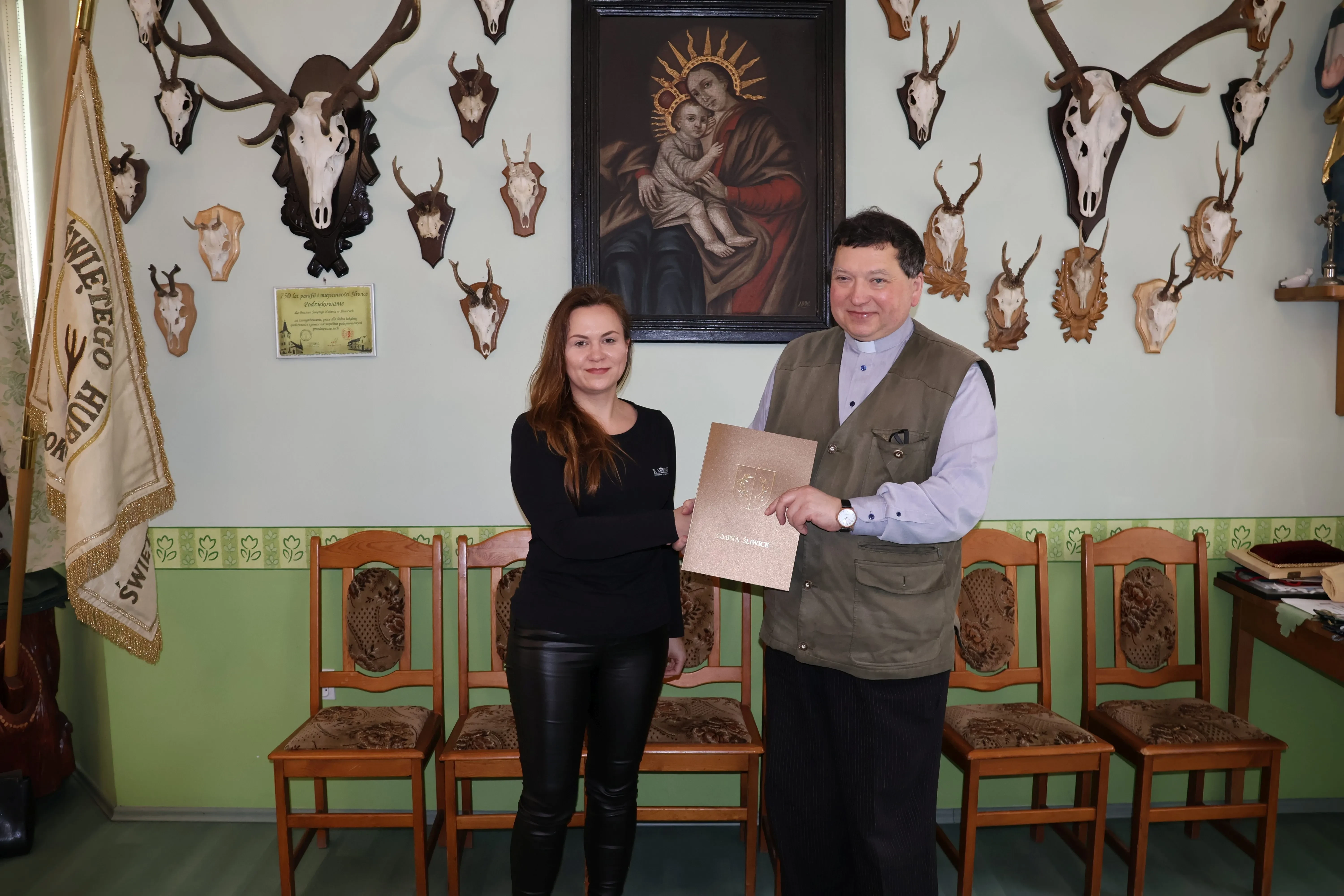 wykonawca oraz ks proboszcz