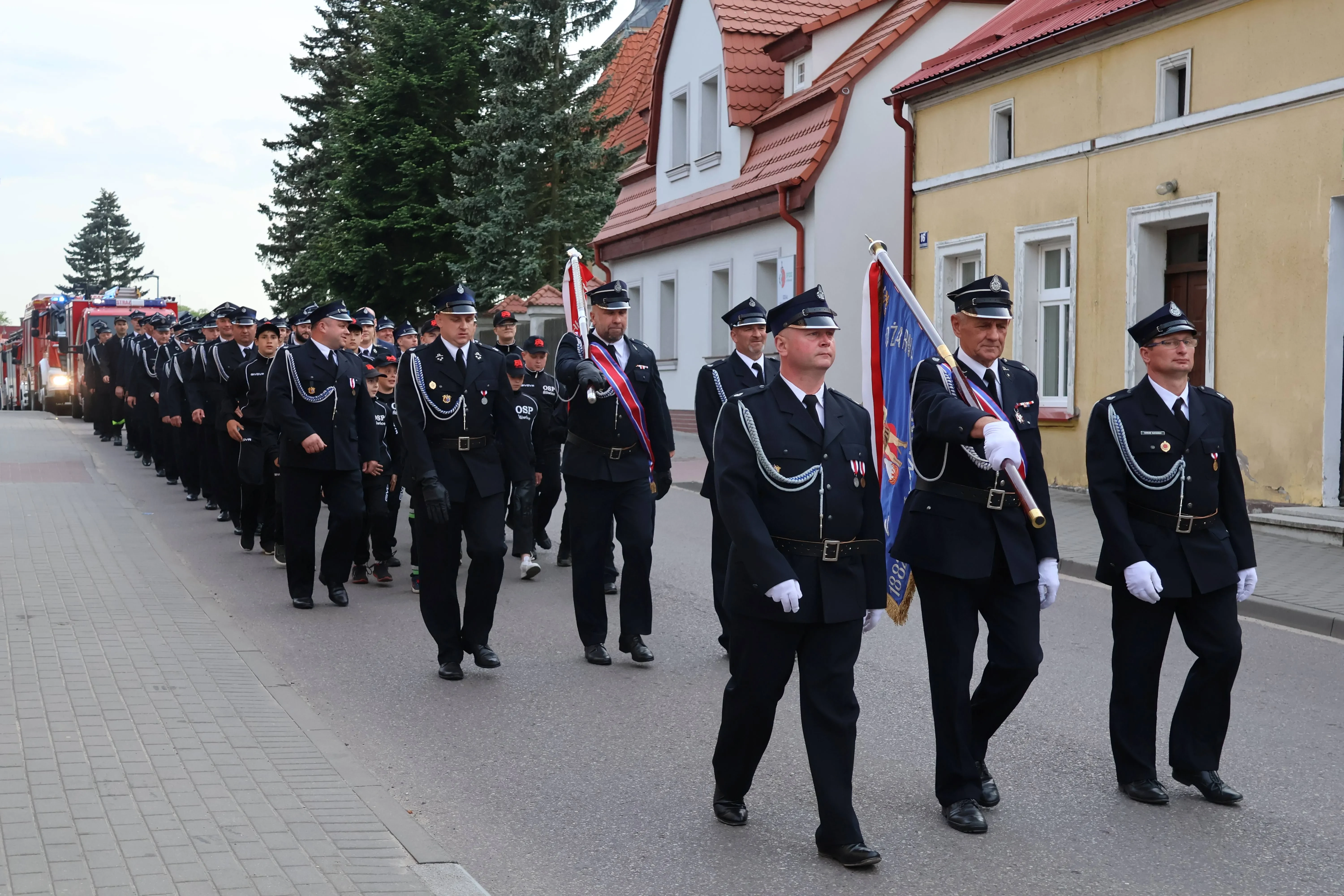 przemarsz strażaków