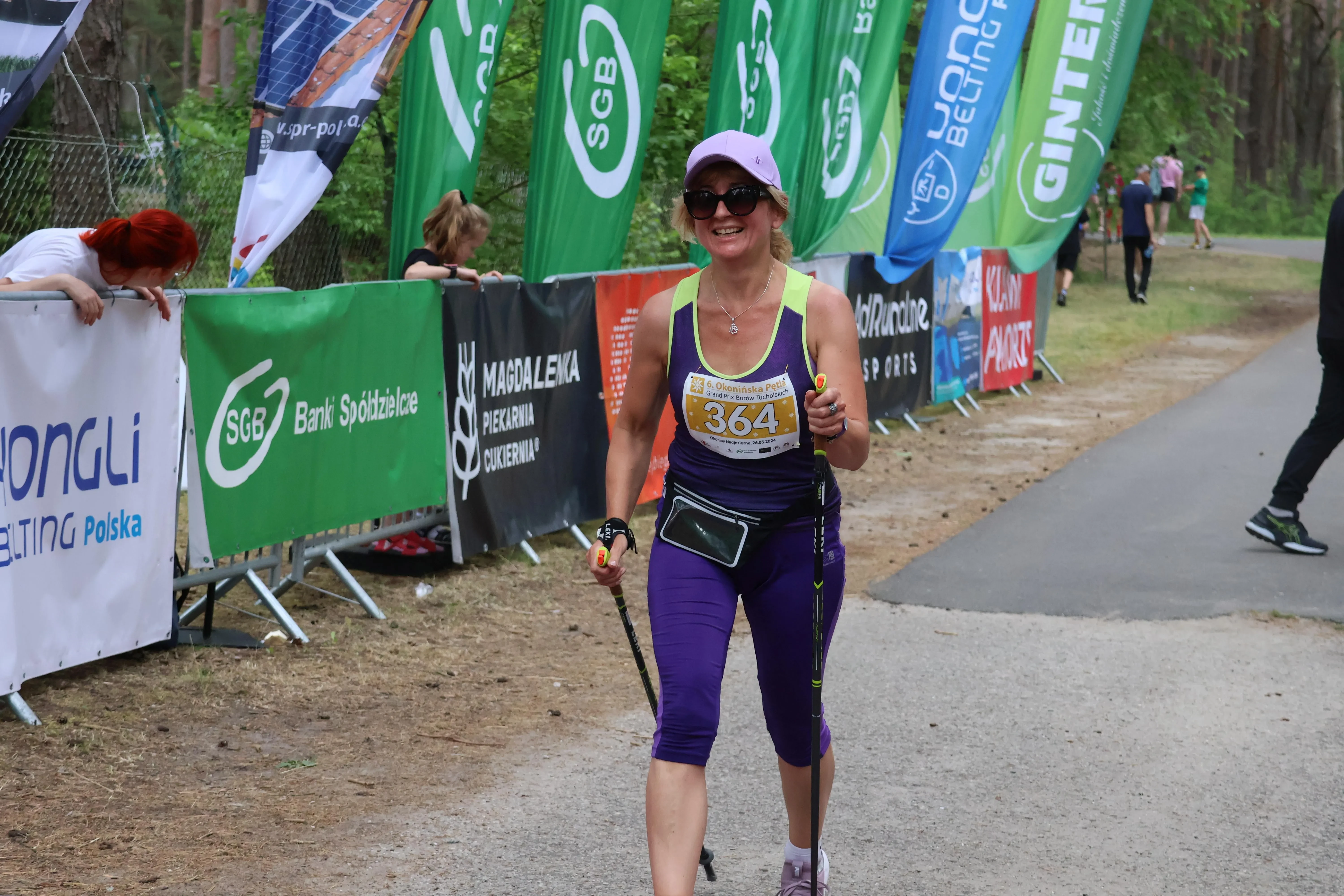 pierwsza kobiet na mecie nordic walking