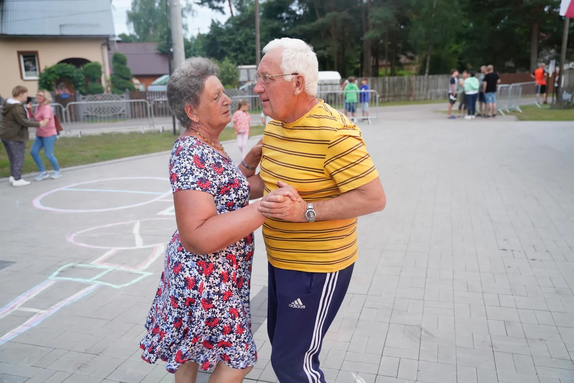 para tańczy